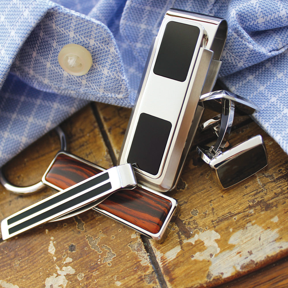 Black enamel tie clip inlay detail